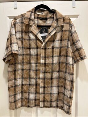 NWT Distortion Short-Sleeve Plaid Shirt